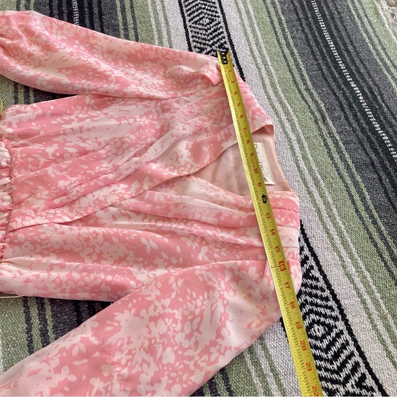 Vintage 80s pastel pink Barbiecore ruffly puff sleeve midi dress - Picture 5 of 12